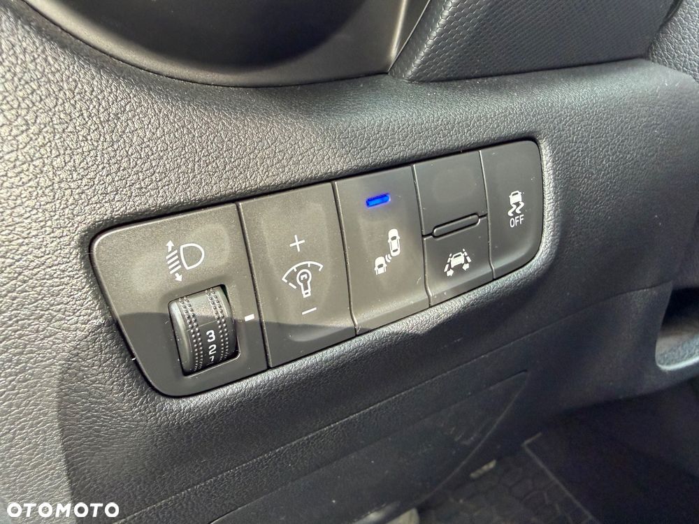 Hyundai Kona - 23