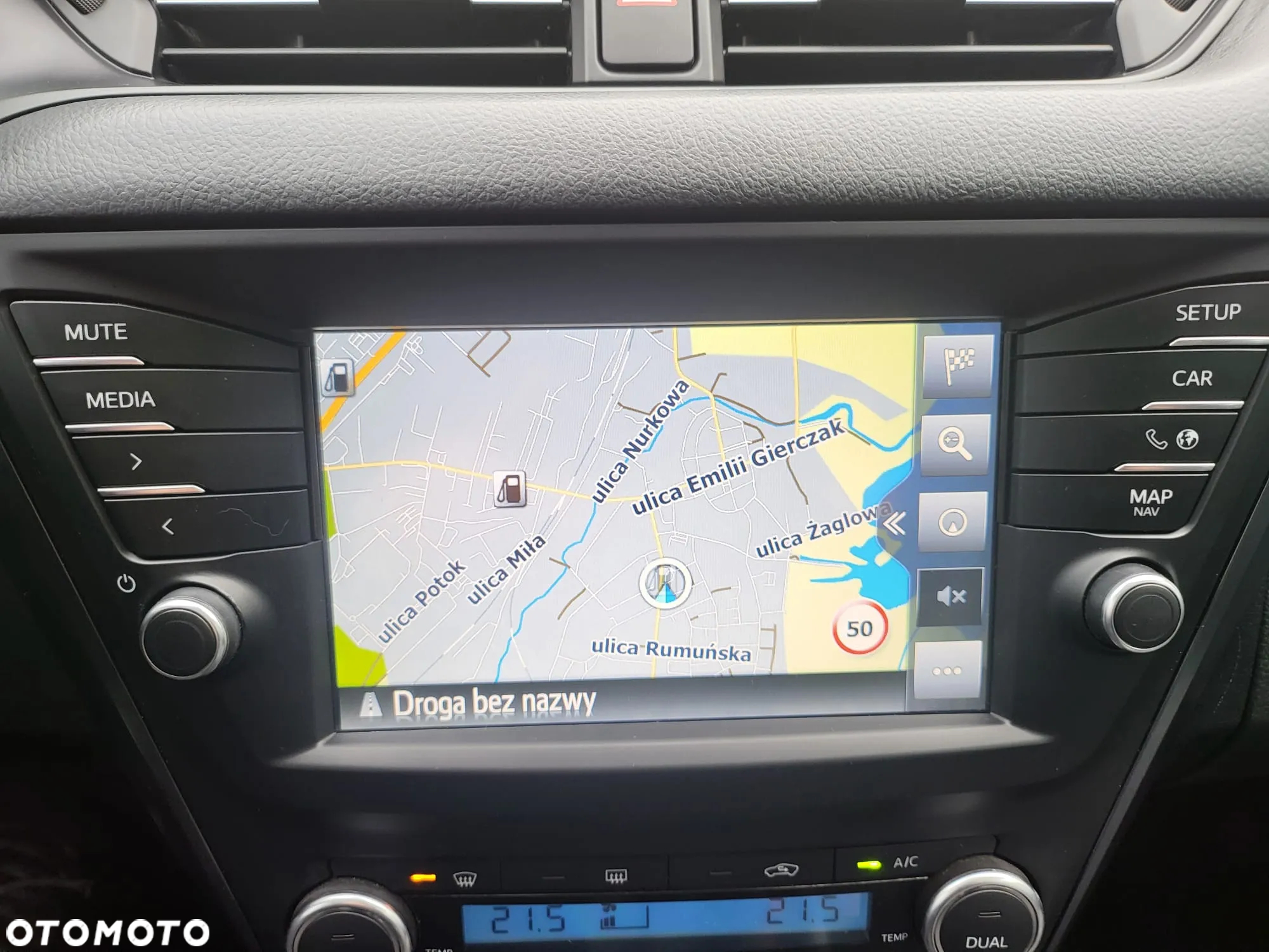 Toyota Avensis Touring Sports 1.8 Executive - 16