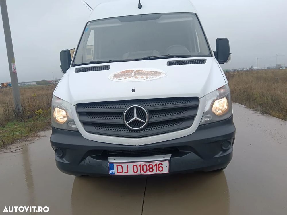 Mercedes-Benz Sprinter - 25