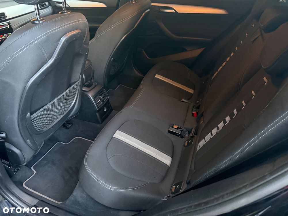 BMW X2 xDrive20d Advantage - 10