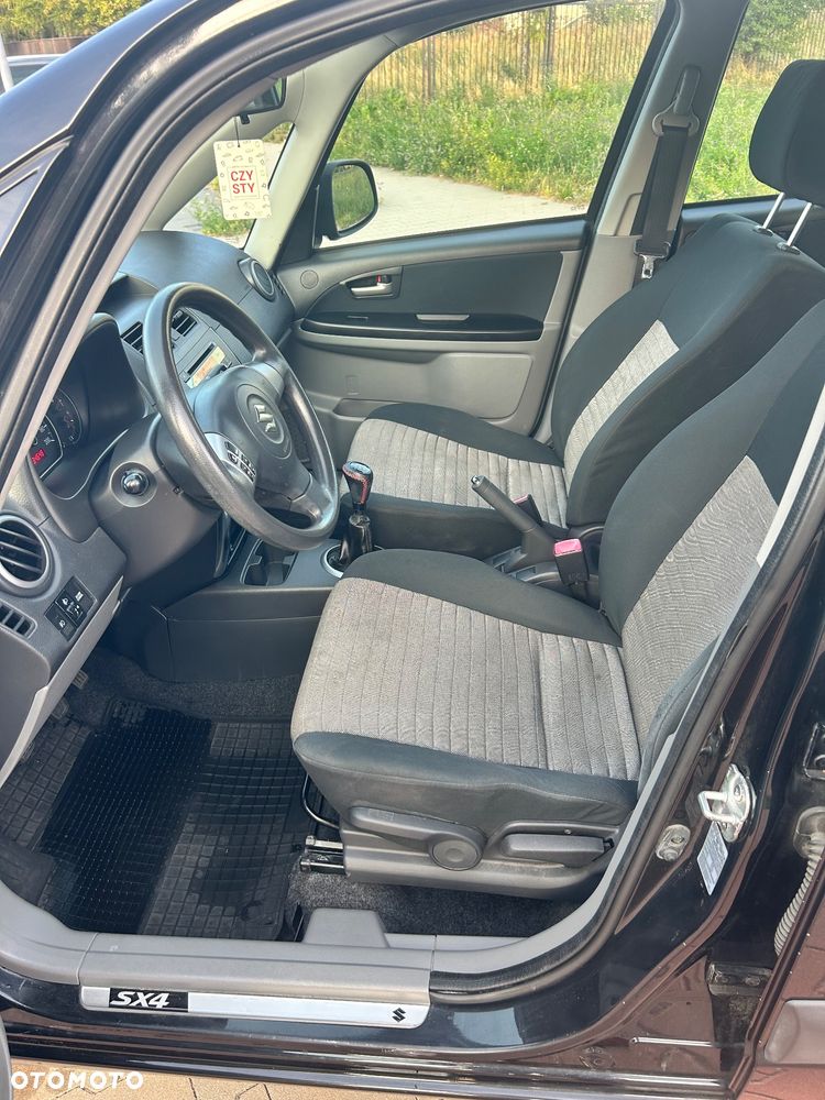Suzuki SX4 1.6 GLX / Comfort - 9