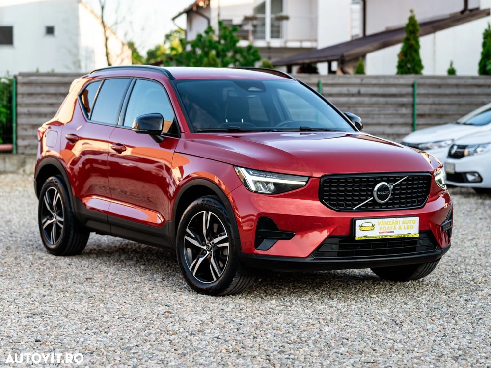 Volvo XC 40 B4 AT8 AWD Mild Hybrid R-Design - 8