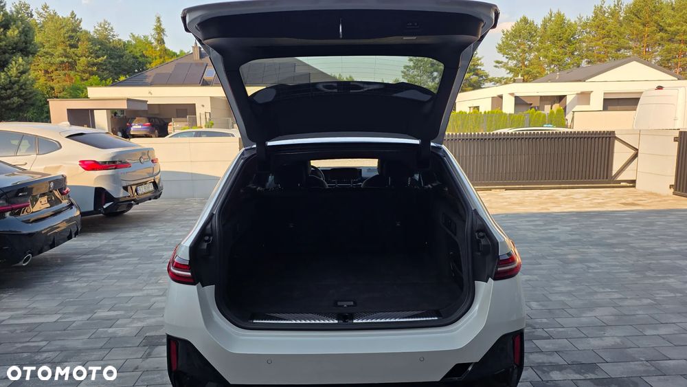 BMW Seria 5 520i mHEV M Sport - 35