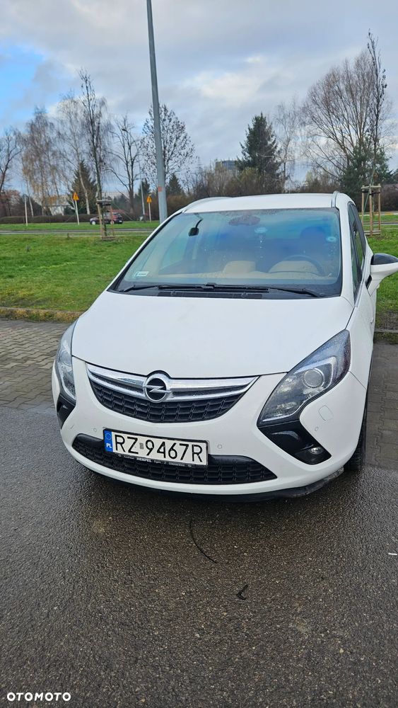 Opel Zafira 1.4 T Cosmo EcoFLEX S&S - 2