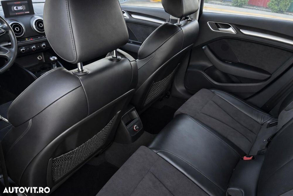 Audi A3 1.6 TDI ack (clean diesel) S line Sportpaket - 9