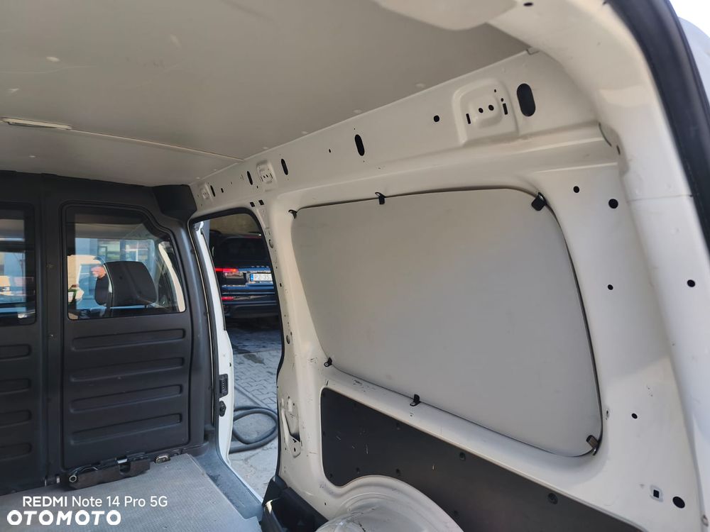 Volkswagen Caddy - 16