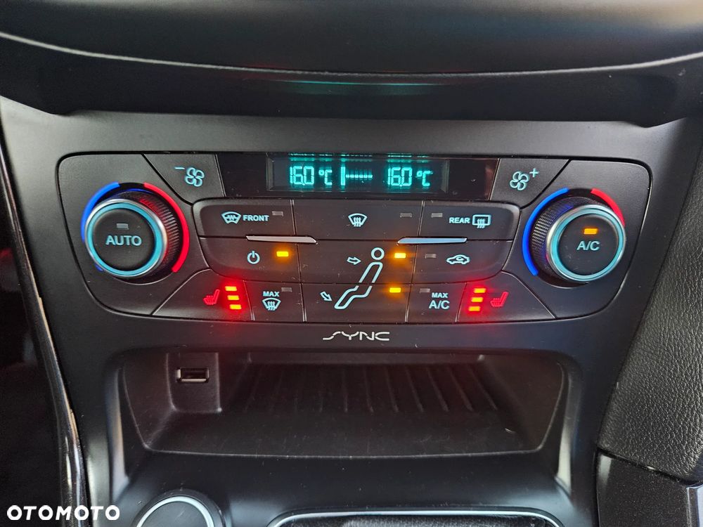 Ford Focus 1.6 TDCi DPF Titanium - 27