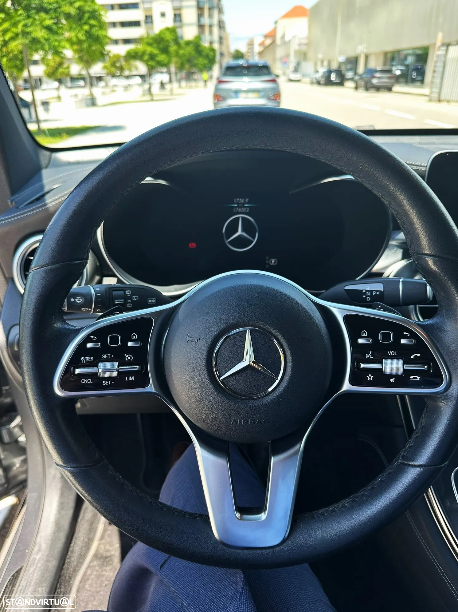 Mercedes-Benz GLC 300 d 4Matic - 12