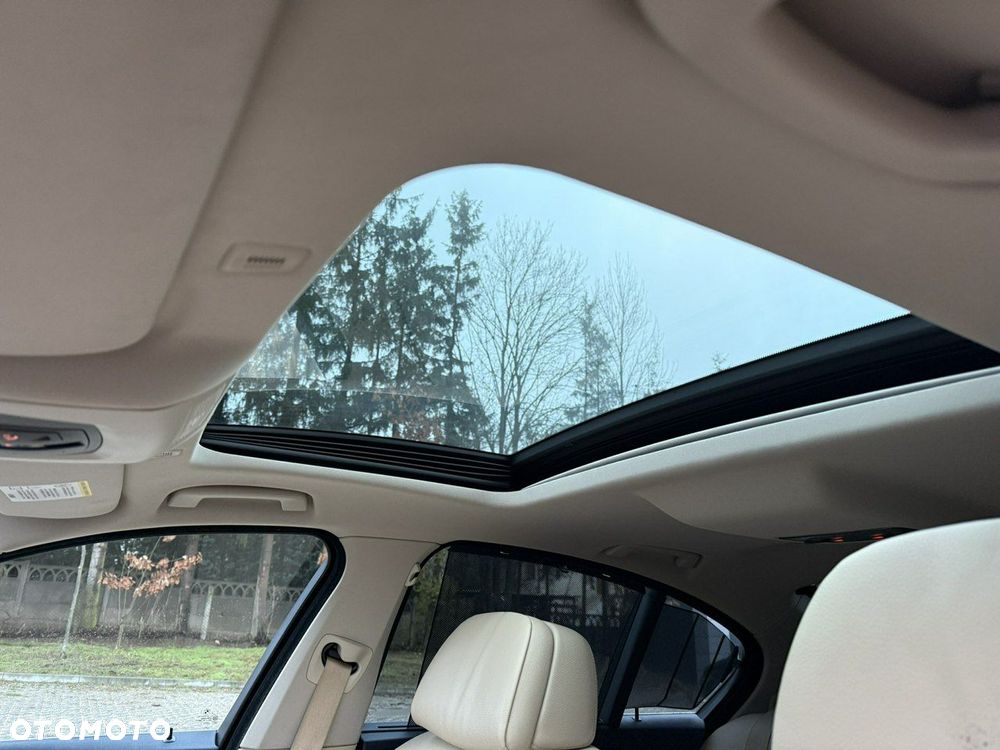 BMW Seria 5 530d - 31