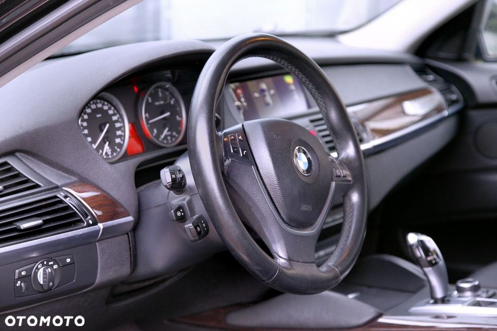 BMW X6 xDrive40d - 15
