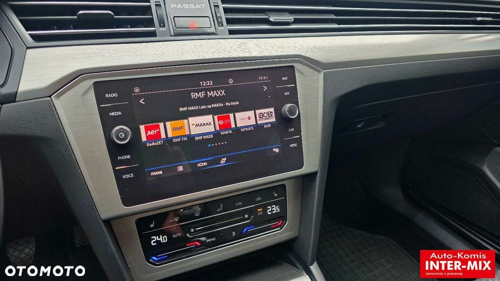 Volkswagen Passat - 27