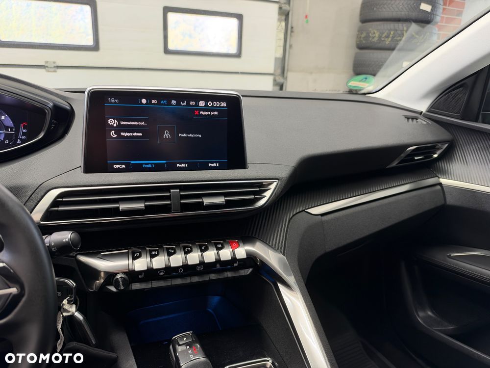 Peugeot 3008 BlueHDi 130 Stop & Start EAT8 Allure - 22