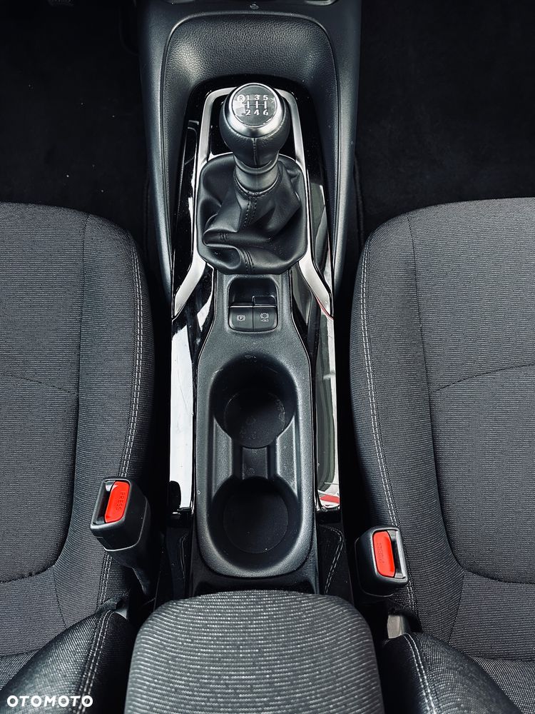 Toyota Corolla 1.5 Comfort - 22