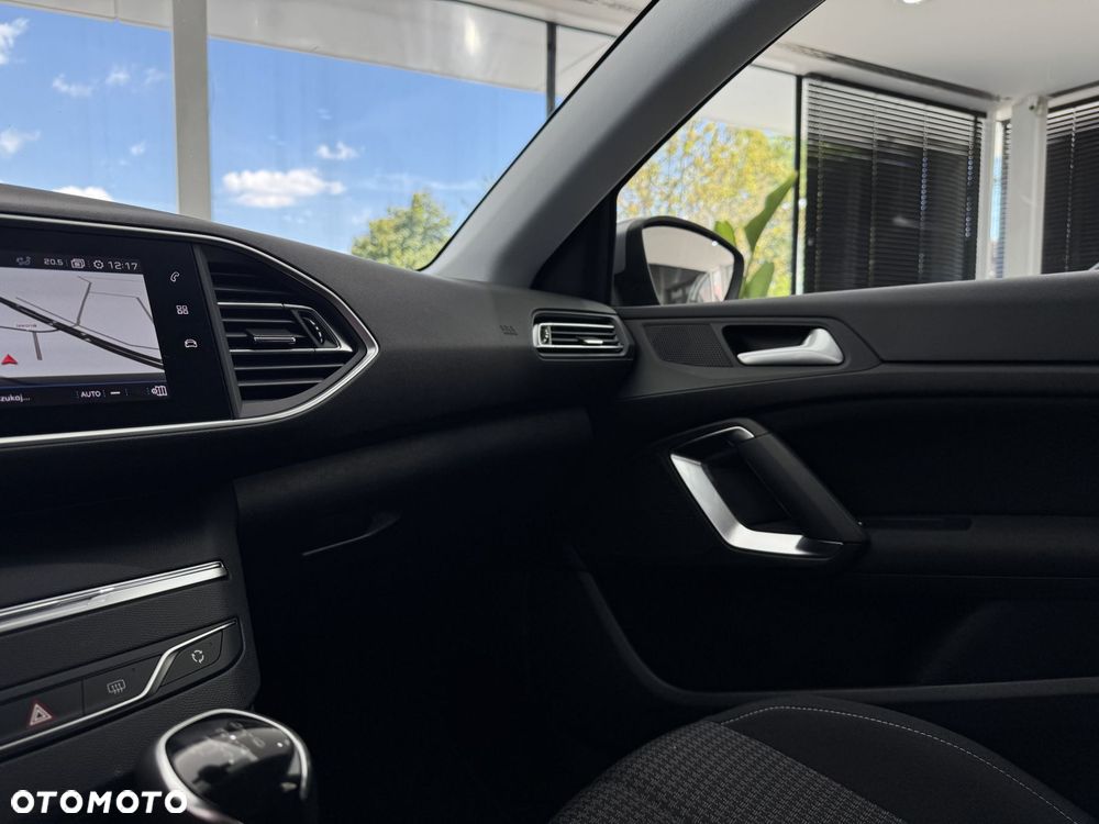 Peugeot 308 1.2 PureTech GPF Active Pack Business S&S - 27