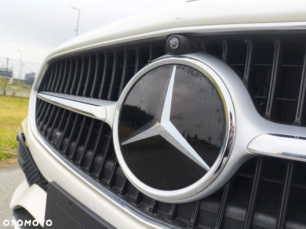 Mercedes-Benz Klasa C 200 4Matic 9G-TRONIC AMG Line - 16
