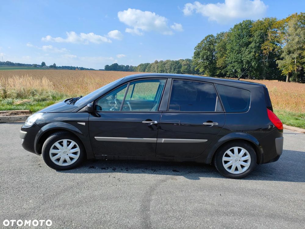 Renault Grand Scenic - 15