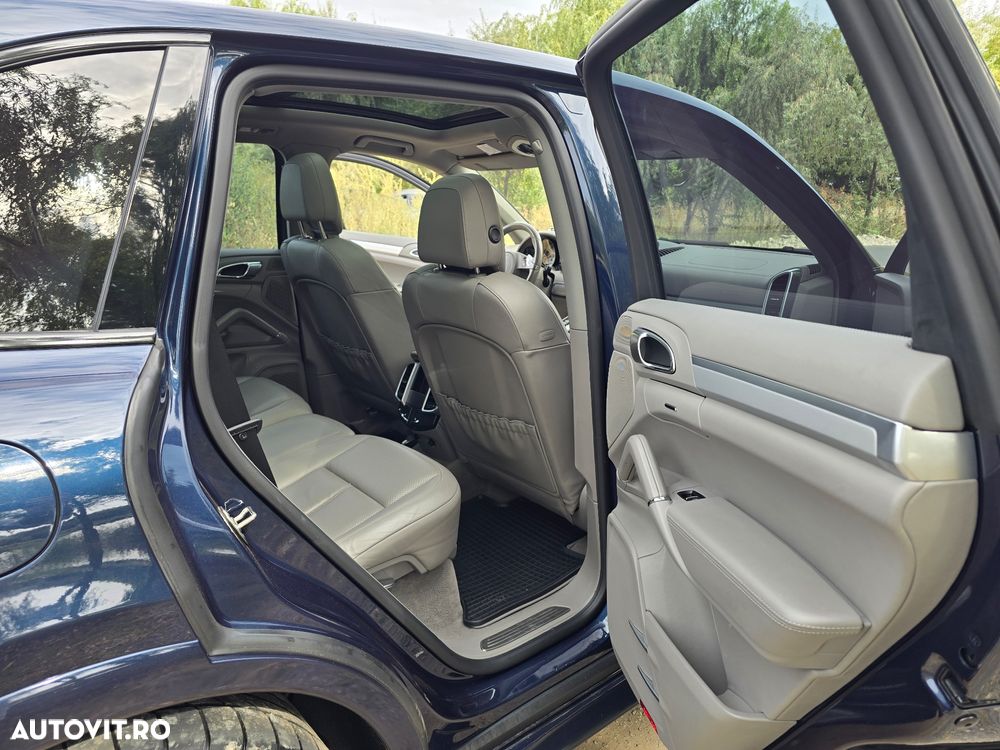 Porsche Cayenne 4.1 V8 S TipTronic - 28