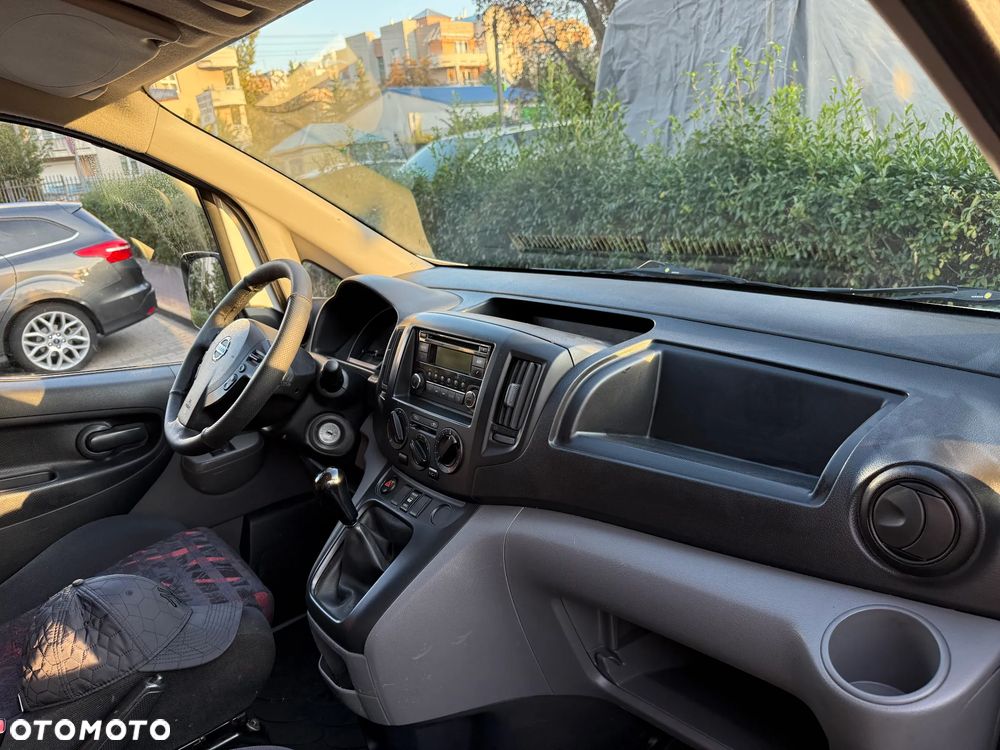 Nissan NV200 - 15