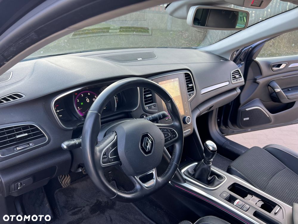 Renault Megane ENERGY TCe 130 INTENS - 17