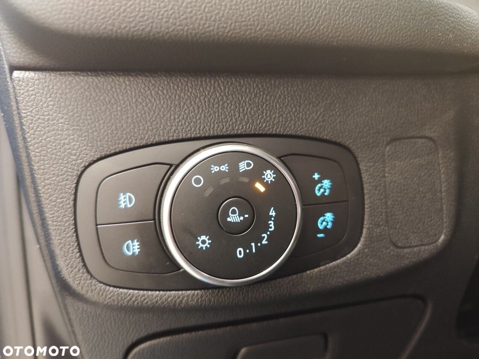 Ford Focus - 16