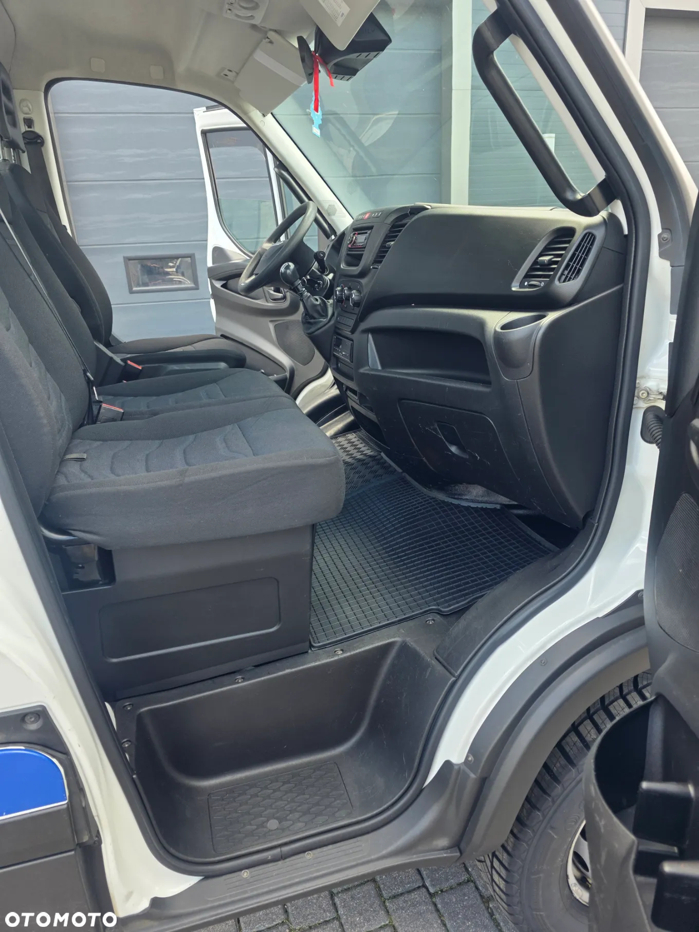 Iveco DAILY 65C15 - 10