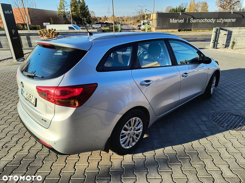 Kia Ceed 1.6 CRDi M - 4
