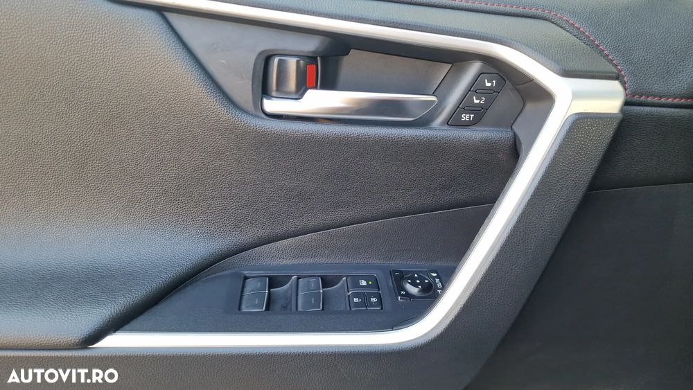 Toyota RAV4 2.5 PHEV VVT-iE 4x4 Style Bi-Tone - 17