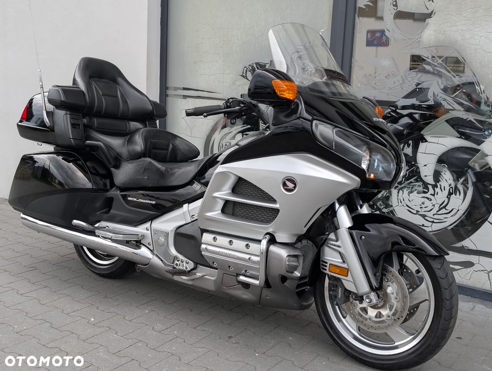 Honda GL - 24