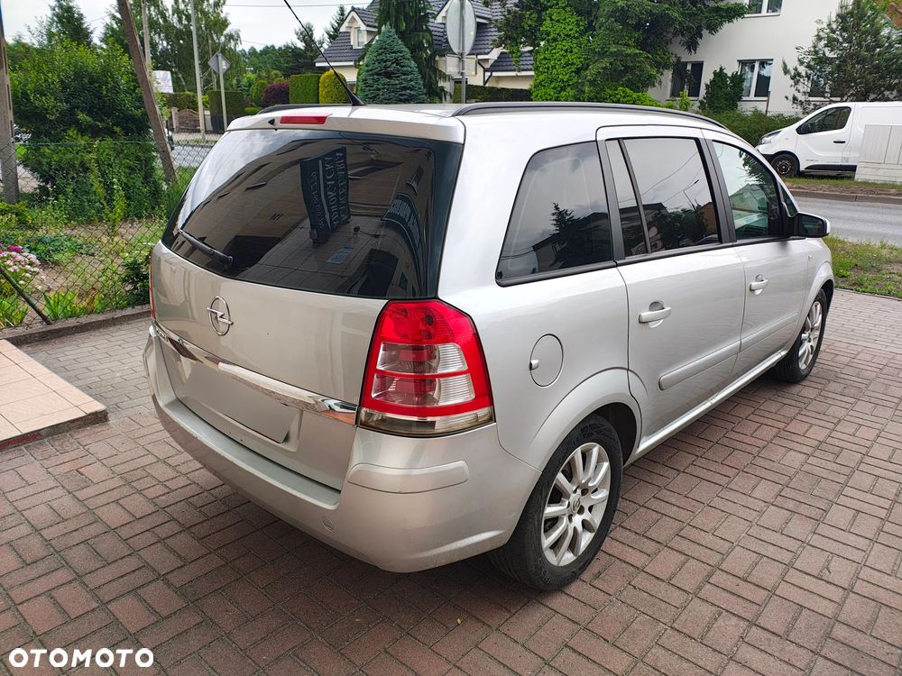 Opel Zafira 1.8 Enjoy - 4