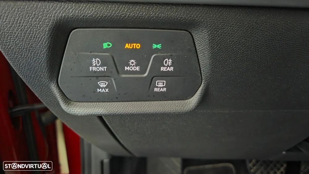 SEAT Leon 1.4 e-Hybrid DSG FR Plus - 35