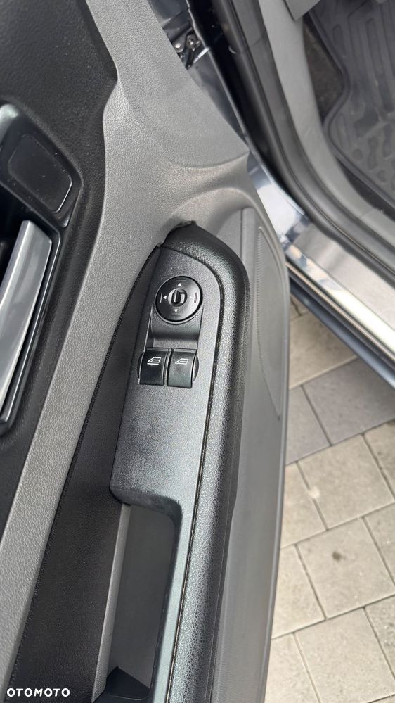 Ford Focus 1.8 FF Amber X - 13