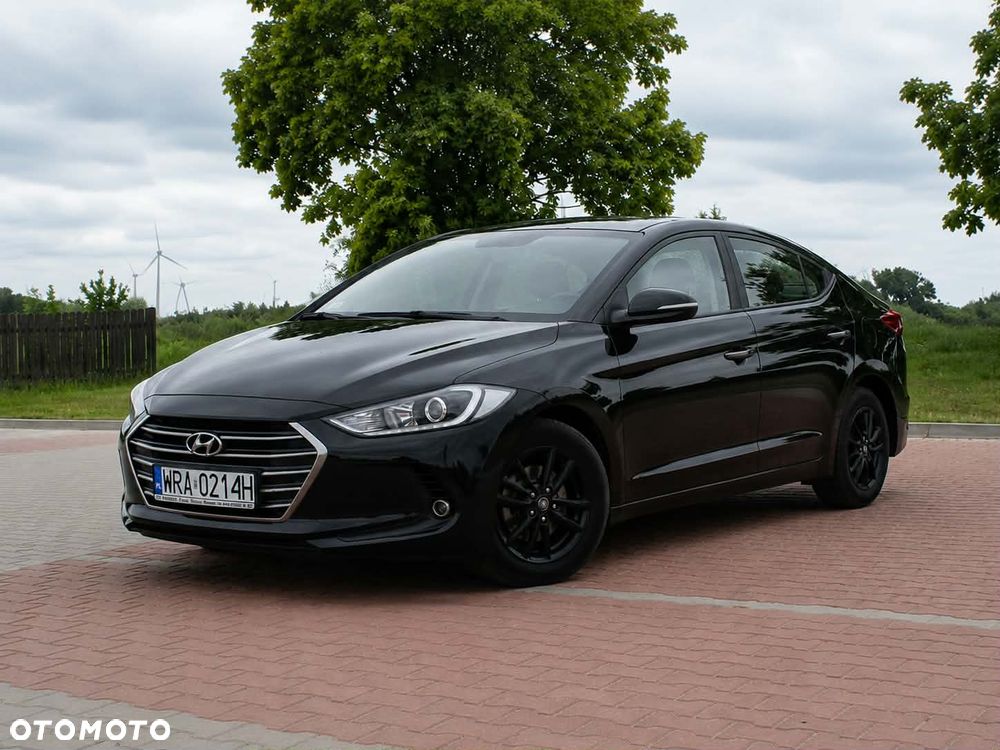 Hyundai Elantra 1.6 Comfort - 1