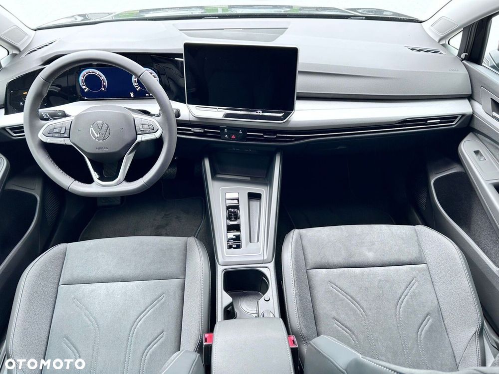 Volkswagen Golf - 17