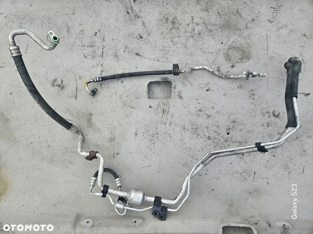 Przewód wąż klimatyzacji Hyundai Santa Fe II 2,2 CRDi 2007r C09 - 1