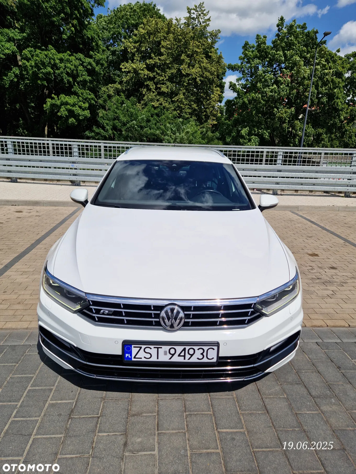 Volkswagen Passat - 10