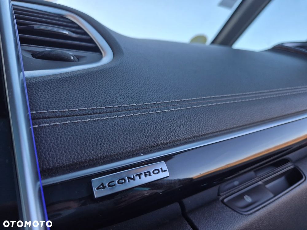 Renault Espace 1.6 dCi Energy Initiale Paris EDC 7os - 11