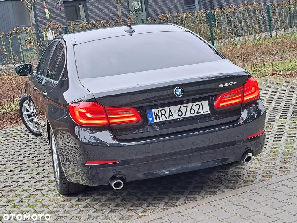 BMW Seria 5 530e iPerformance - 28