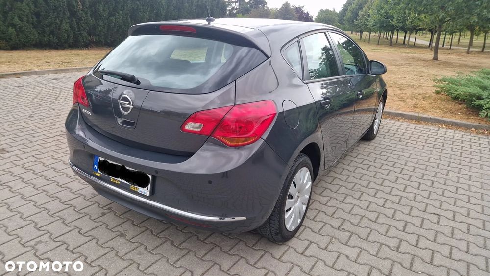 Opel Astra IV 1.4 Active - 2