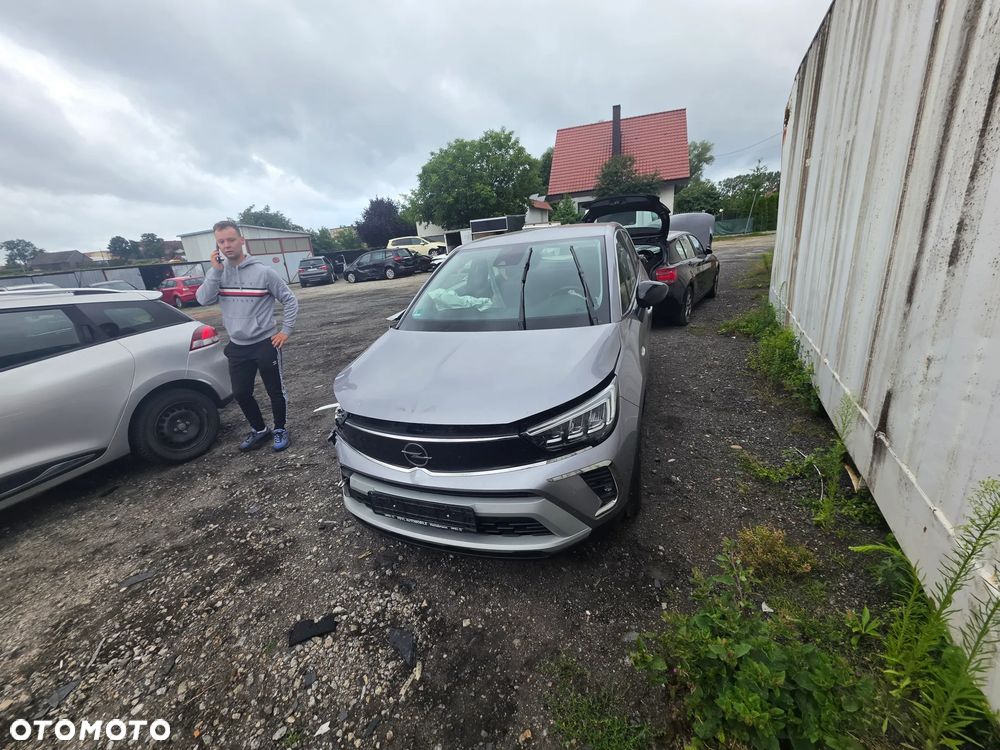 Opel Crossland 1.2 Automatik Business Edition - 13