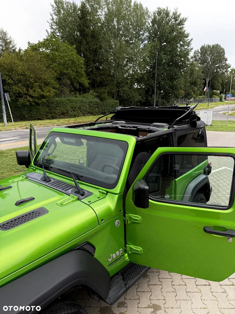 Jeep Wrangler 2.0 T-GDI Hardtop AWD Automatik Sport - 6