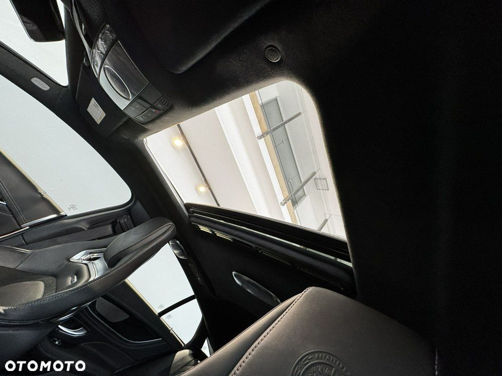 Mercedes-Benz AMG GT - 17