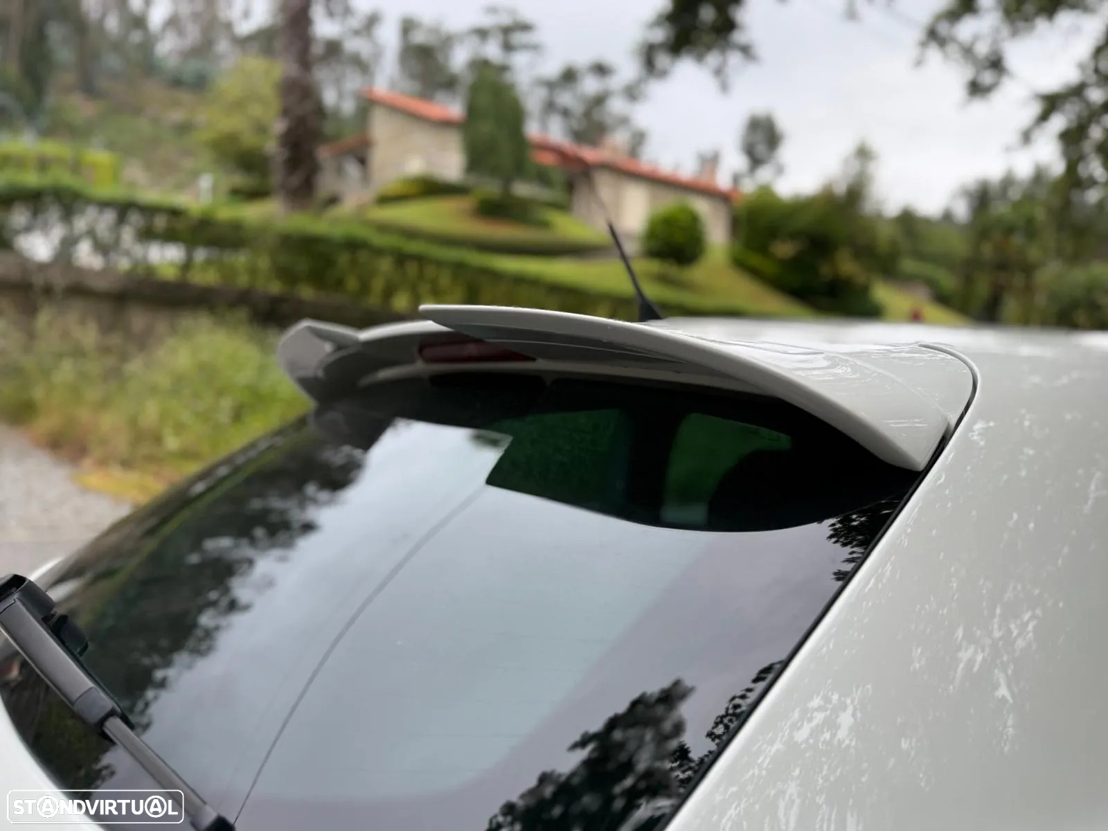 SEAT Ibiza SC 1.6 TDi FR 30 Anos - 10