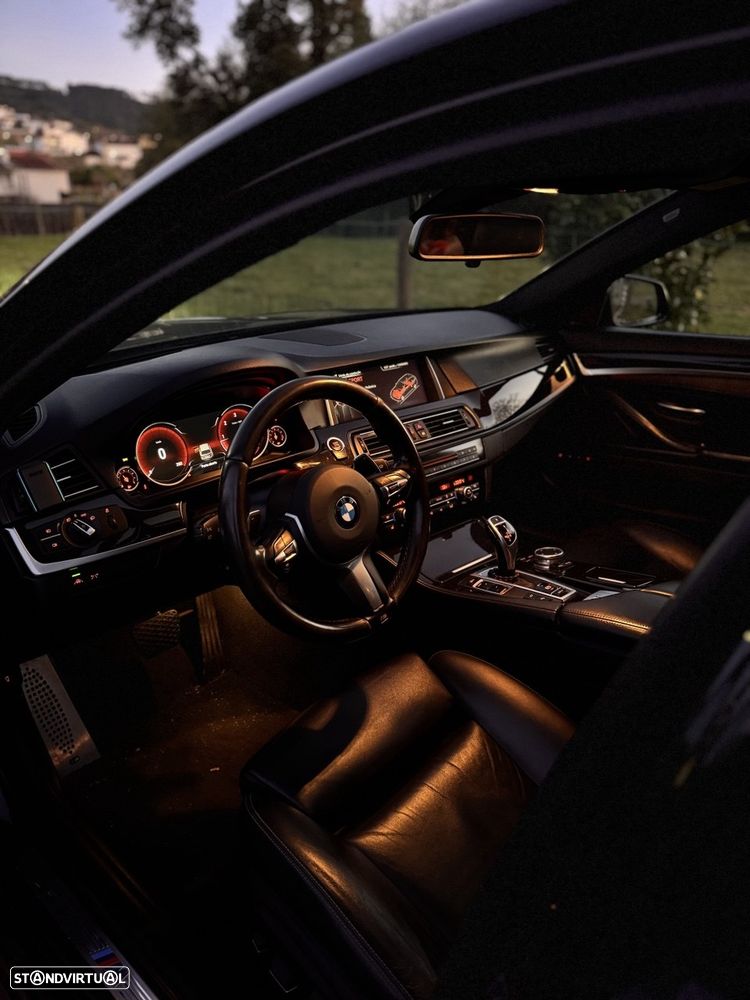 BMW 525 d Pack M Auto — fotografia 13