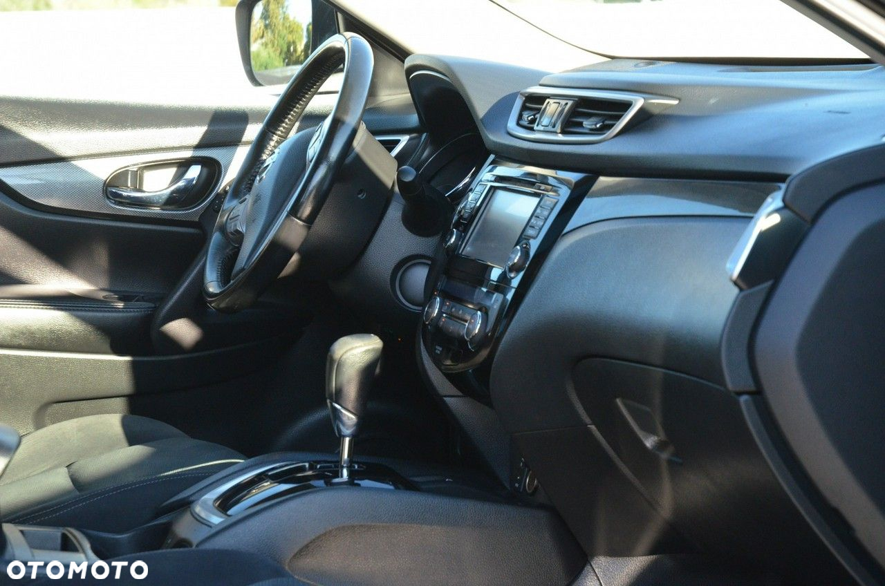 Nissan X-Trail 1.6 DCi Tekna 2WD Xtronic 7os - 17