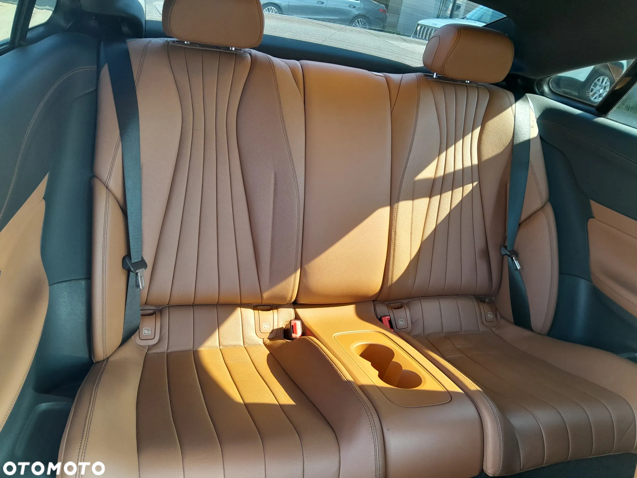 Mercedes-Benz Klasa E 300 Coupe 9G-TRONIC - 18