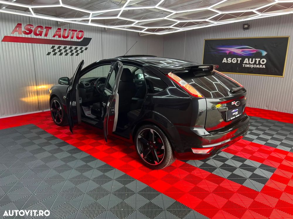Ford Focus - 17