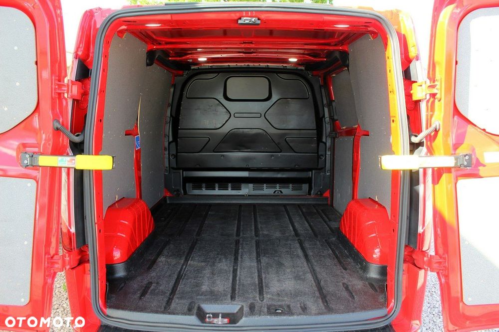 Ford Transit Custom - 8