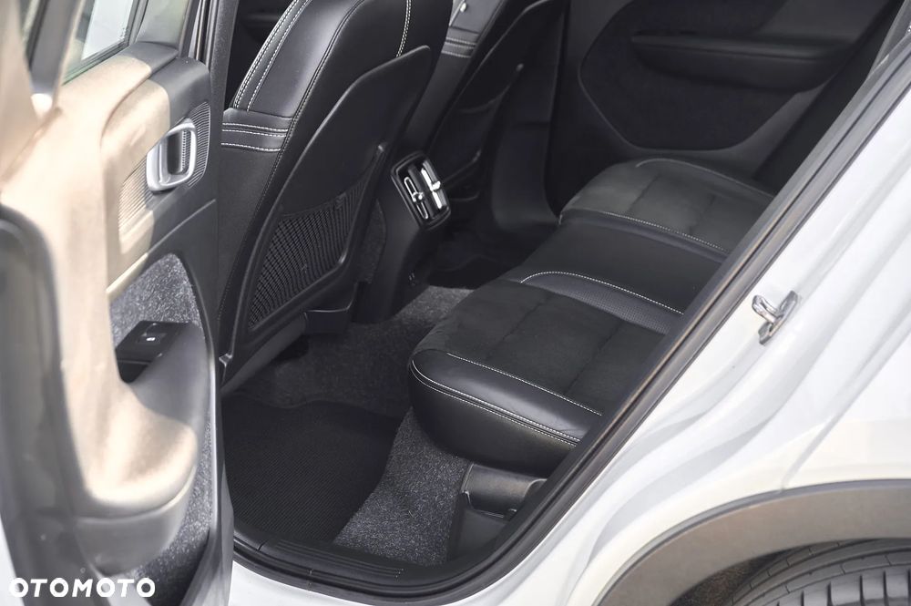 Volvo XC 40 P8 AWD Recharge RDesign - 31
