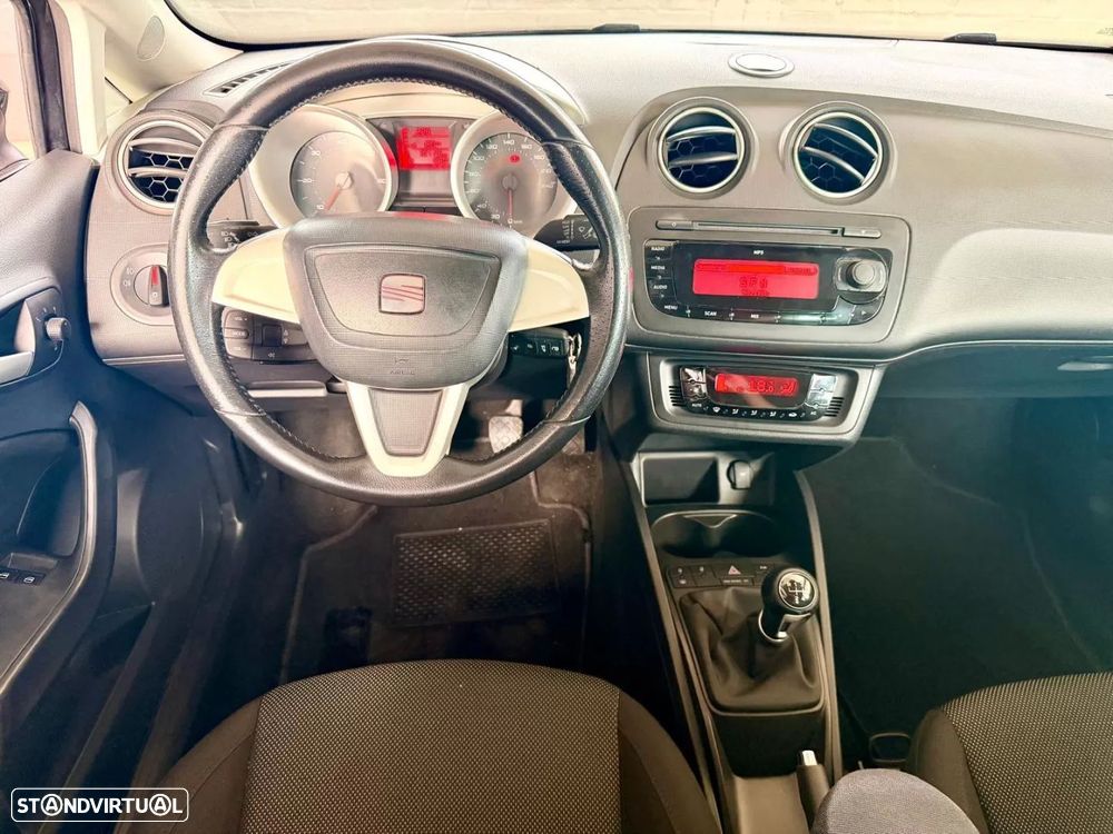 SEAT Ibiza 1.6 TDI Sport DPF — fotografia 9