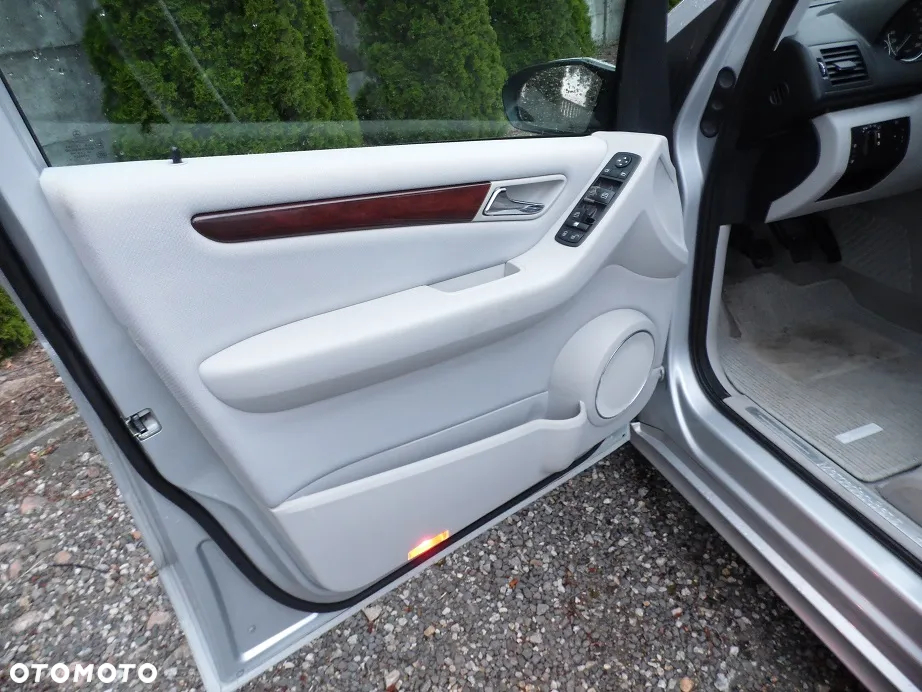 Mercedes-Benz Klasa A 170 Elegance - 8